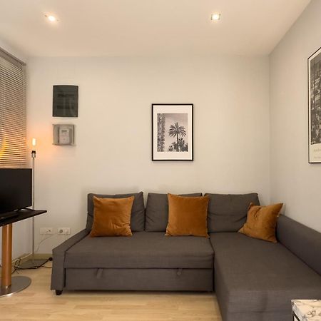 Aparteasy - Gracia Apartments バルセロナ エクステリア 写真