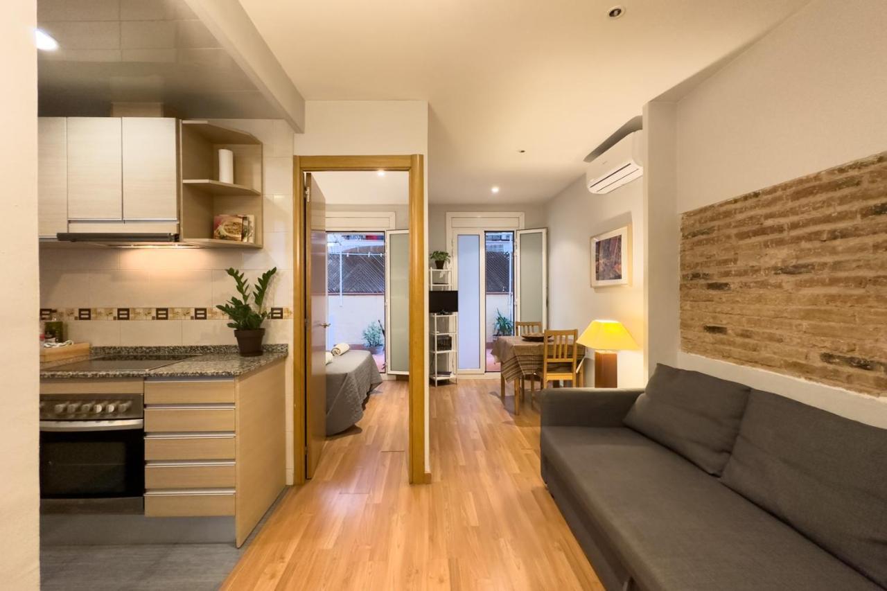 Aparteasy - Gracia Apartments バルセロナ エクステリア 写真