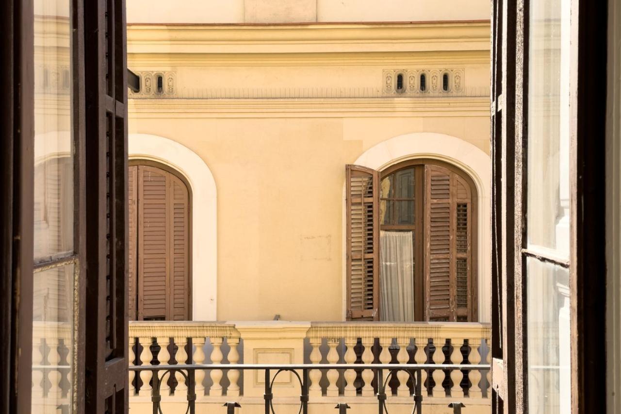 Aparteasy - Gracia Apartments バルセロナ エクステリア 写真