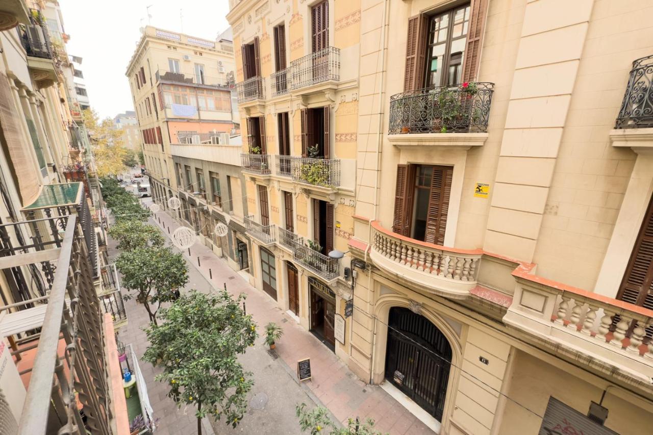 Aparteasy - Gracia Apartments バルセロナ エクステリア 写真