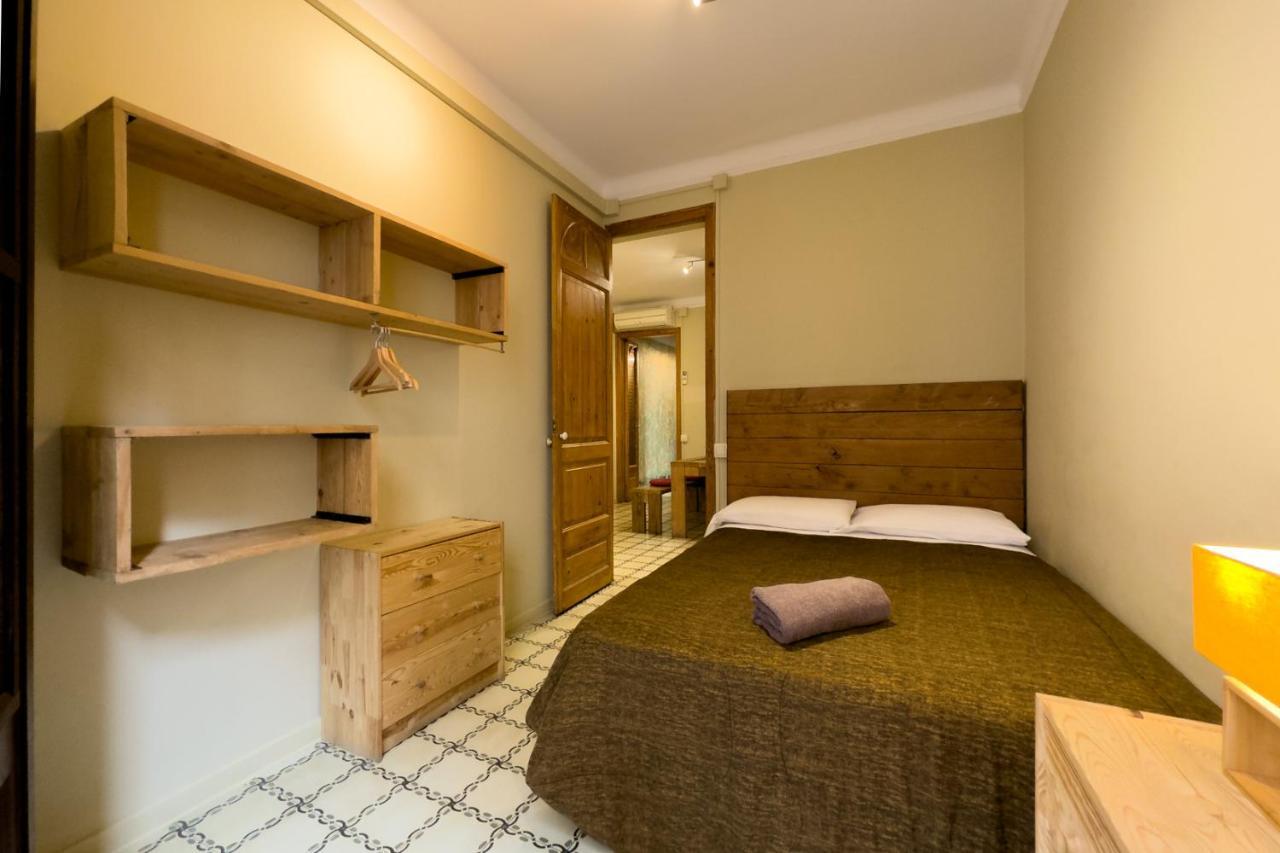 Aparteasy - Gracia Apartments バルセロナ エクステリア 写真
