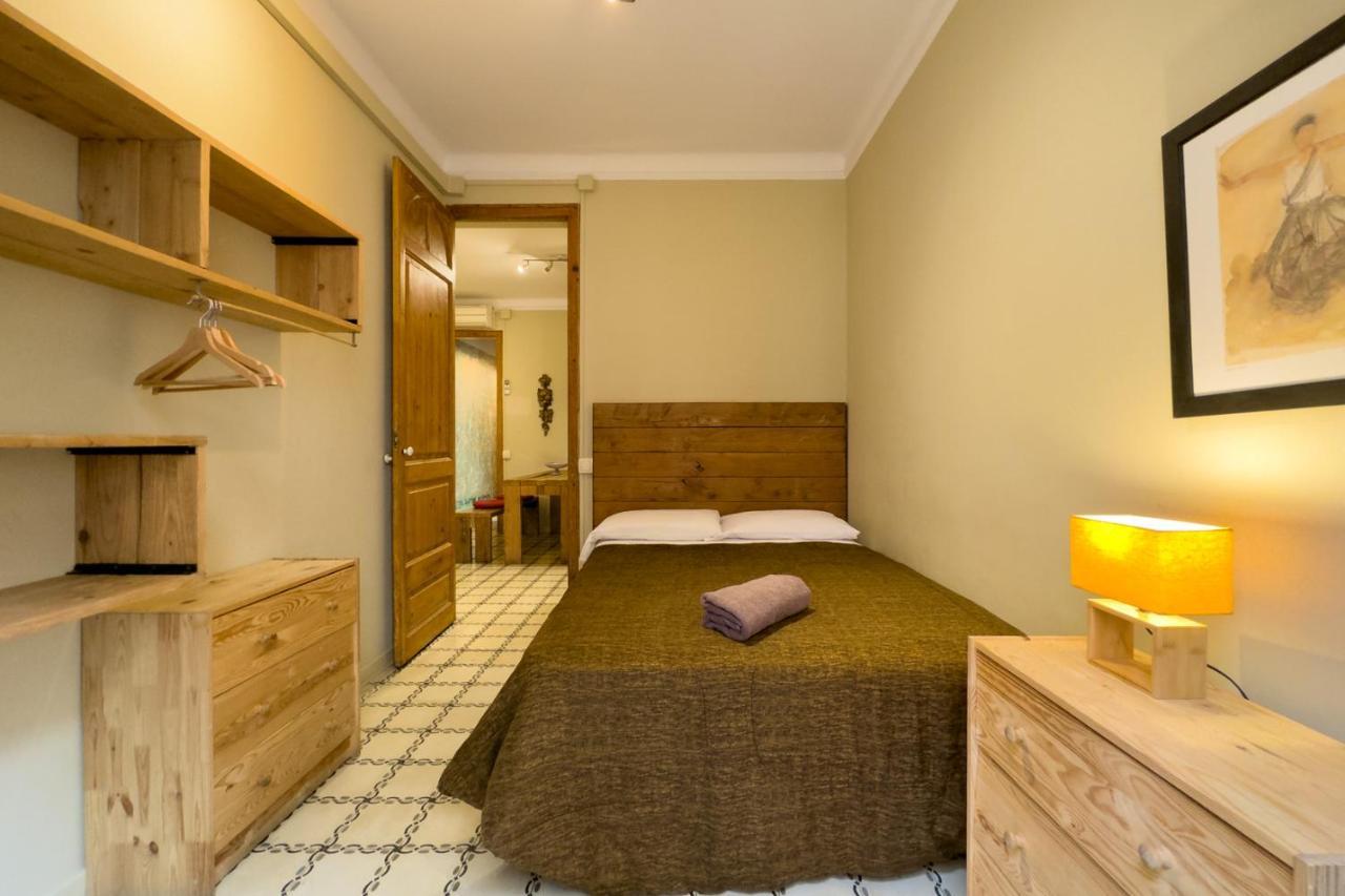 Aparteasy - Gracia Apartments バルセロナ エクステリア 写真