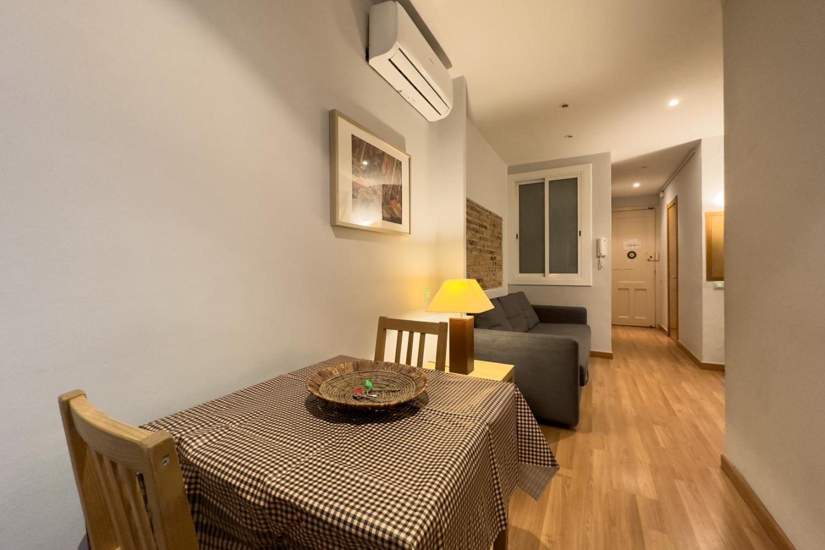 Aparteasy - Gracia Apartments バルセロナ エクステリア 写真